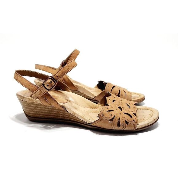 Earth Orchid Spruce Leather Wedge Sandals Size 7.5 Wide Studded Floral Laser Cut - Picture 3 of 8